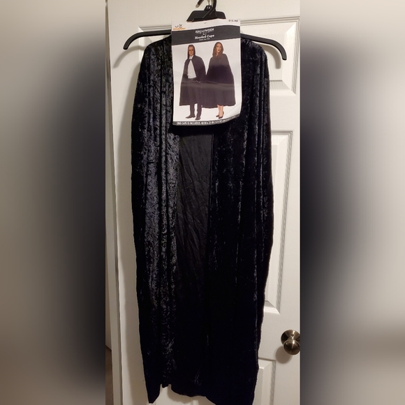 Halloween Hooded Cape/Cloak - Picture 2 of 5